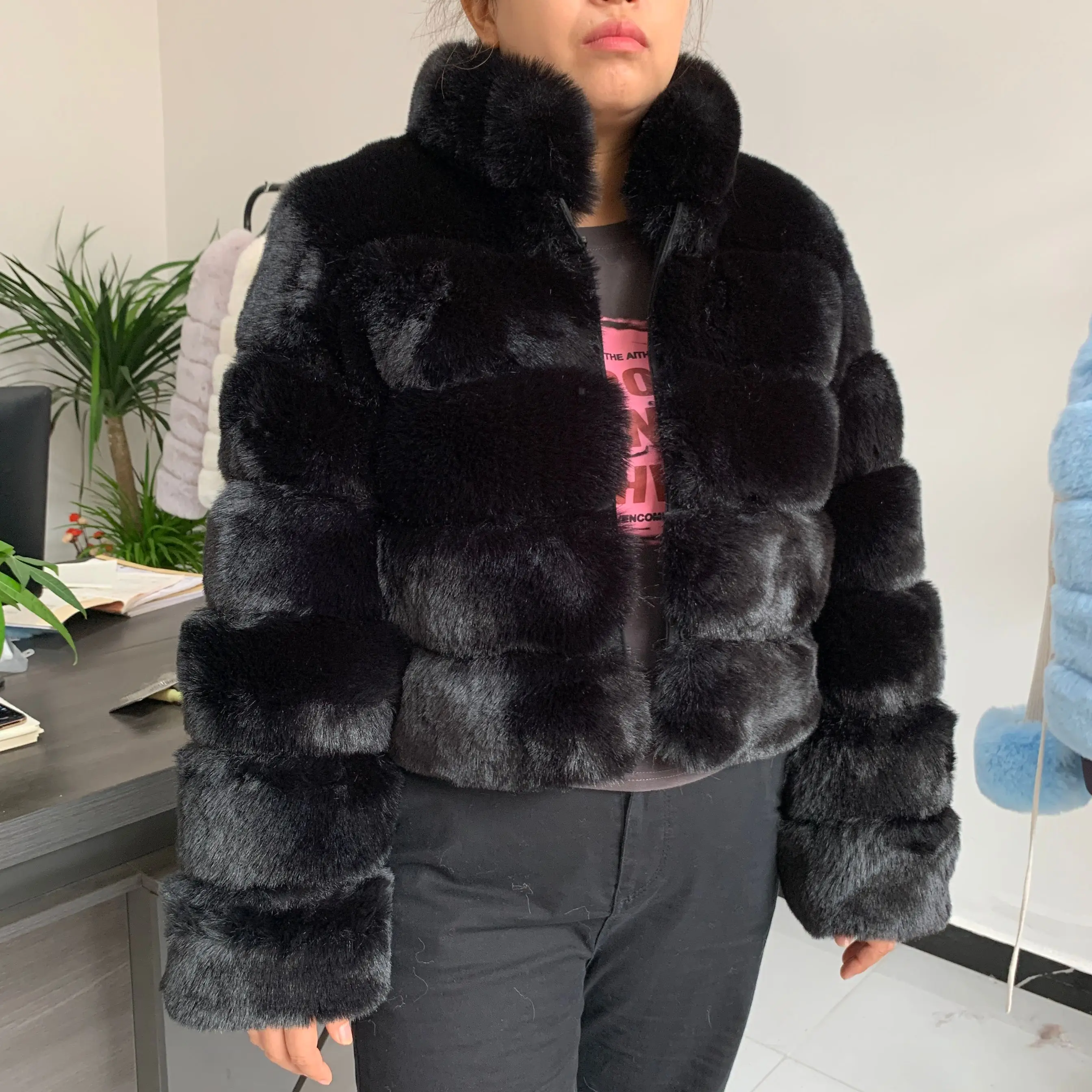 2024 new Faux Fur coat women's winter fashion stand collar artificial fur jacket high-quality warm jacket Faux fur jacket women