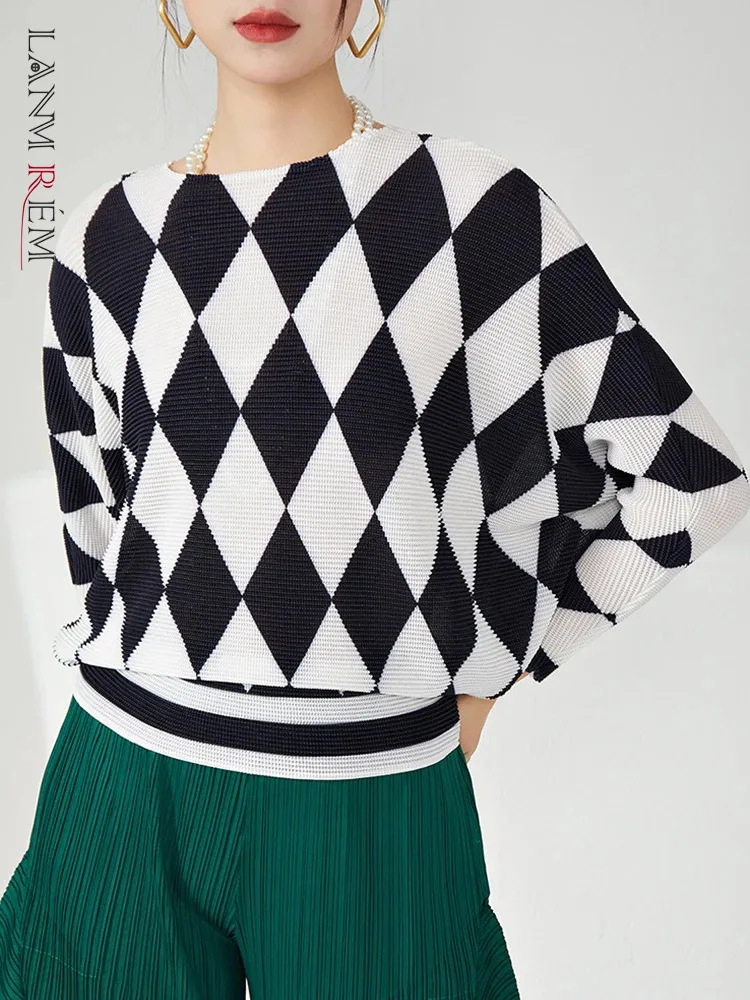 LANMREM Color Block Pleated T-shirt Women Round Neck Batwing Sleeves Plaid Print Loose Tops Fashion 2024 Summer New 2AA4385