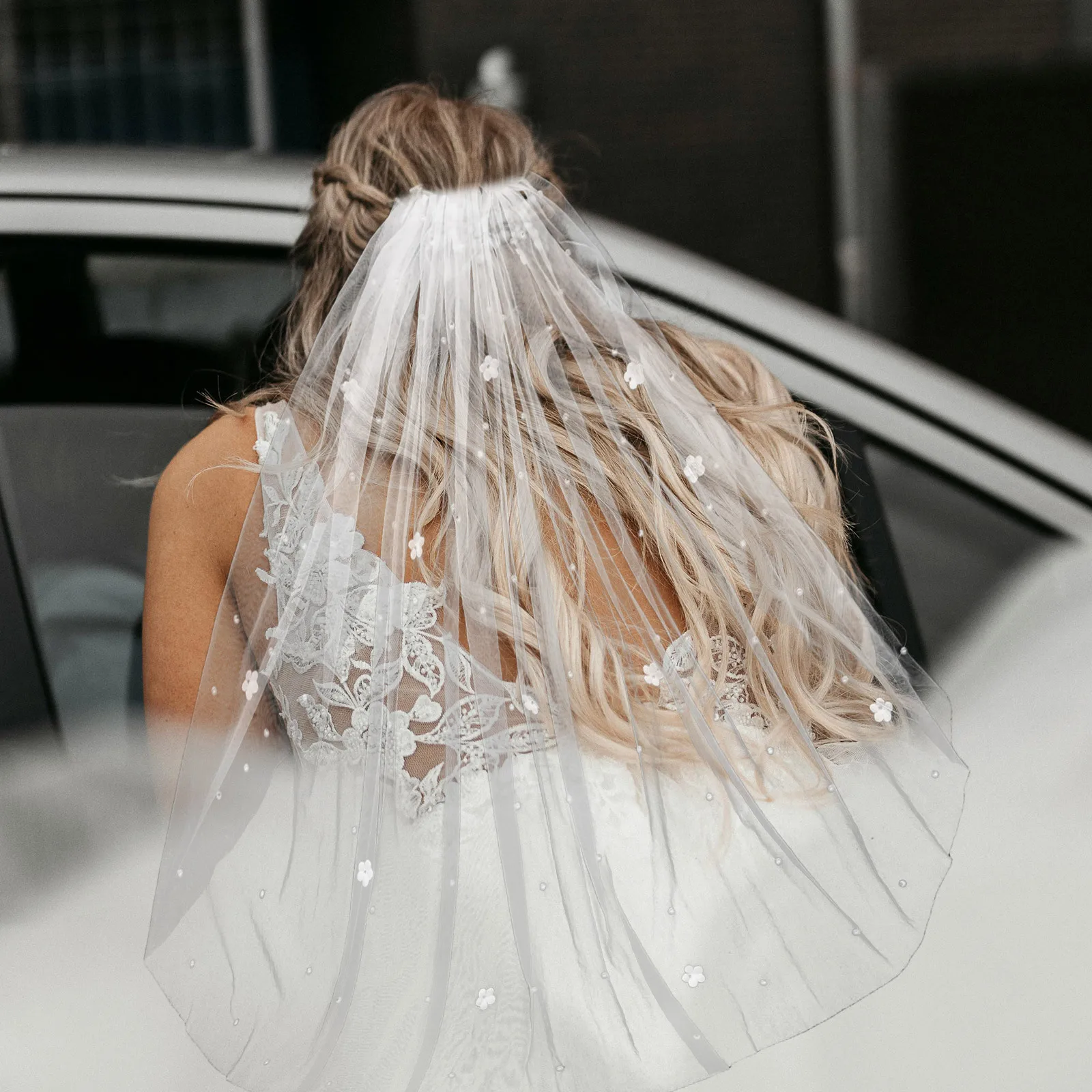 

Pearl Wedding Veil Embroidery Floral Bridal Veil Artificial Pearl Bride Headdress Bachelorette Party Soft Tulle Wedding Dress