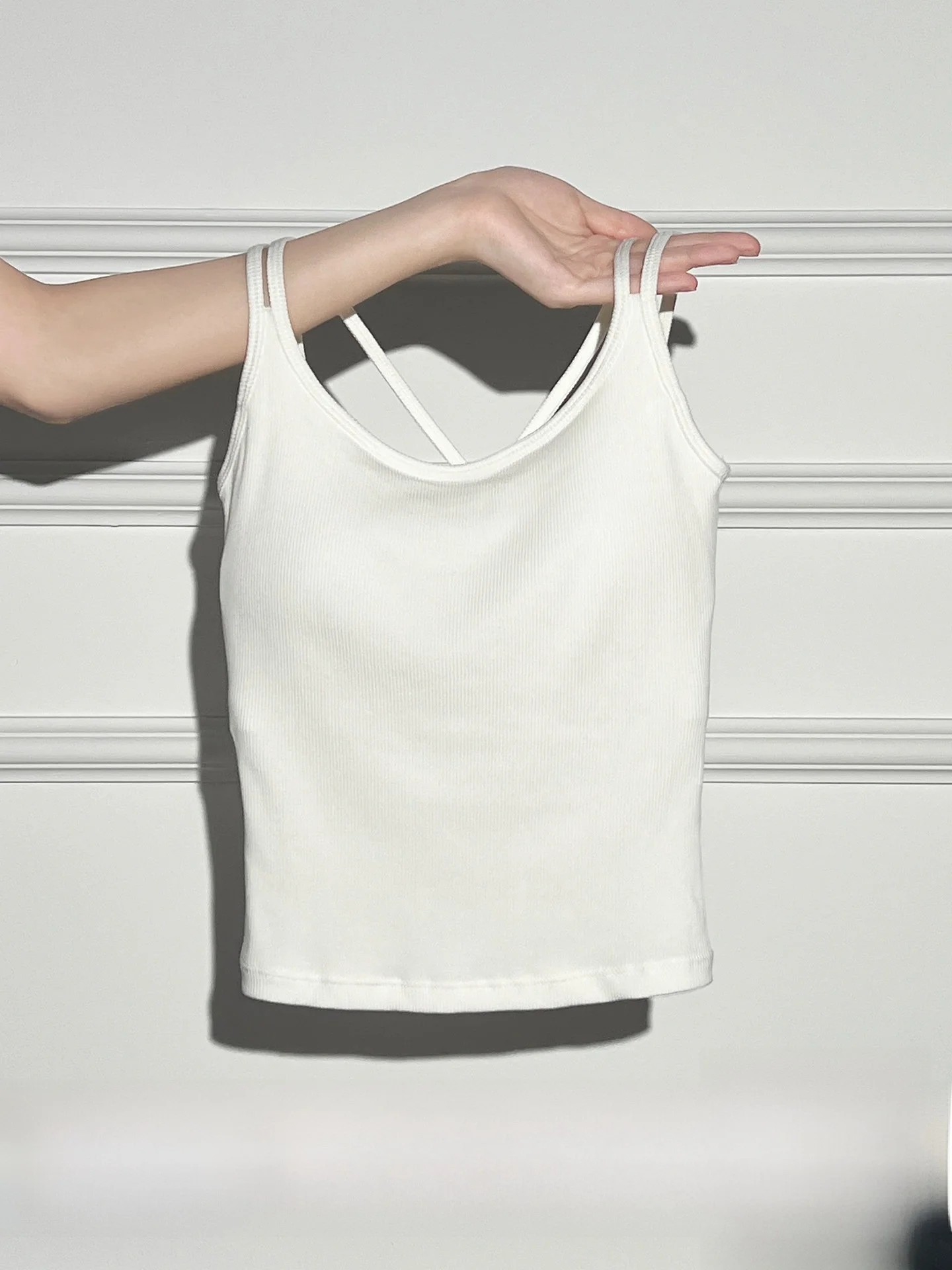 s Damen Slim Fit Cross Ba-Piece Brtte Tank Top mit Oulterträgern Design Sensation Frühling 2026 Pendler Sle