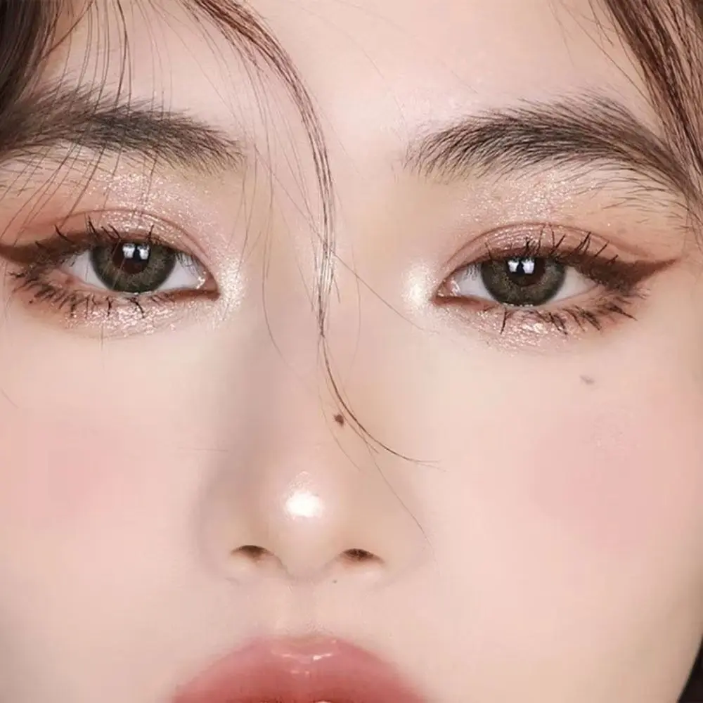 1 個耐久性のあるダブルエンドアイシャドウスティックグリッター長持ちアイシャドウペンシルマット 6 色横たわっているカイコペンメイクアップ化粧品