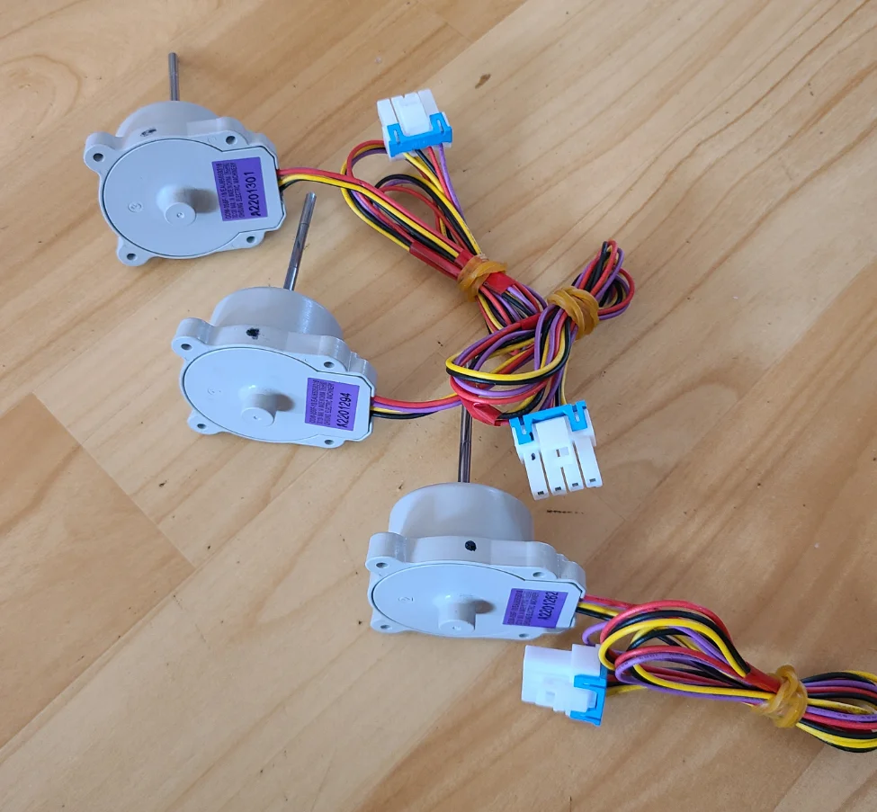 

1pcs new for LG refrigerator freezer DC fan motor fan motor ODM-056F-18 EAU65058318 motor refrigerator parts