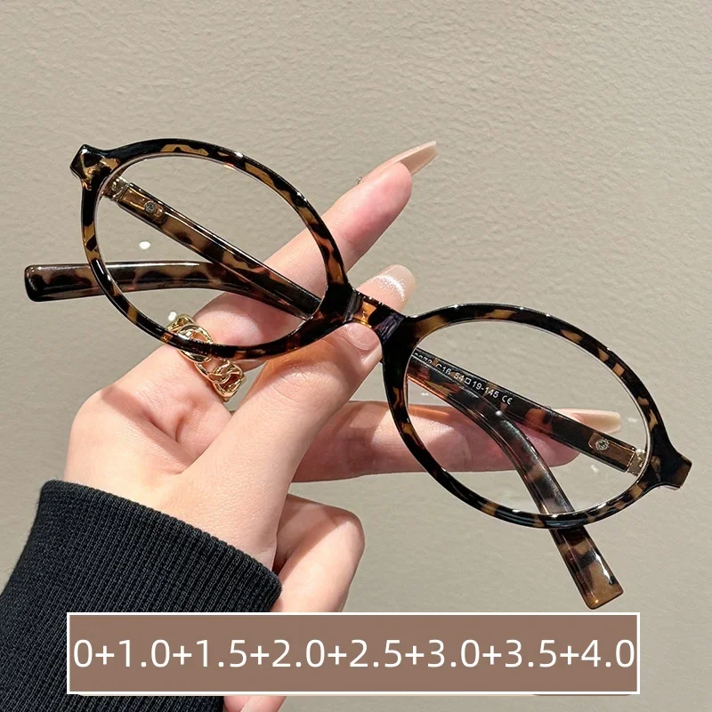 Blue Light Blocking Far Sight Eyeglasses Circular Retro Tortoiseshell Cat Eye Glasses Eye Protection Round Small Presbyopia