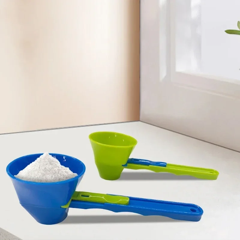 Durable PP Material Mess-Free Protein Powder Scoop - Sliding Funnel for Milk & Supplements, Kitchen Gadget for All Occasions
