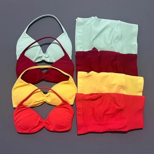 Imagen 2 del producto HISTELLO-Conjunto de gimnasio de 2 piezas para mujer, sujetador de Yoga con tiras, Top de entrenamiento, pantalones cortos, traje deportivo, ropa de Fitness, conjunto de Yoga sin costuras