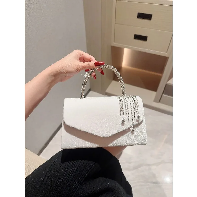 

Lady Autumn Winter Vintage Velvet Flap Evening Bag Dress Tassel Handbag Banquet Bags Prom Bag Party Bag Tote Chain Bags