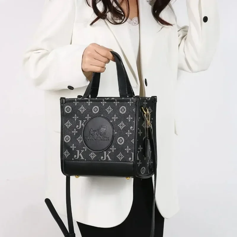 

Классическая минималистичная сумка через плечо 2025 года, высококачественный кожаный клатч, винтажный кошелек-мессенджер, повседневная пригородная шикарная сумка