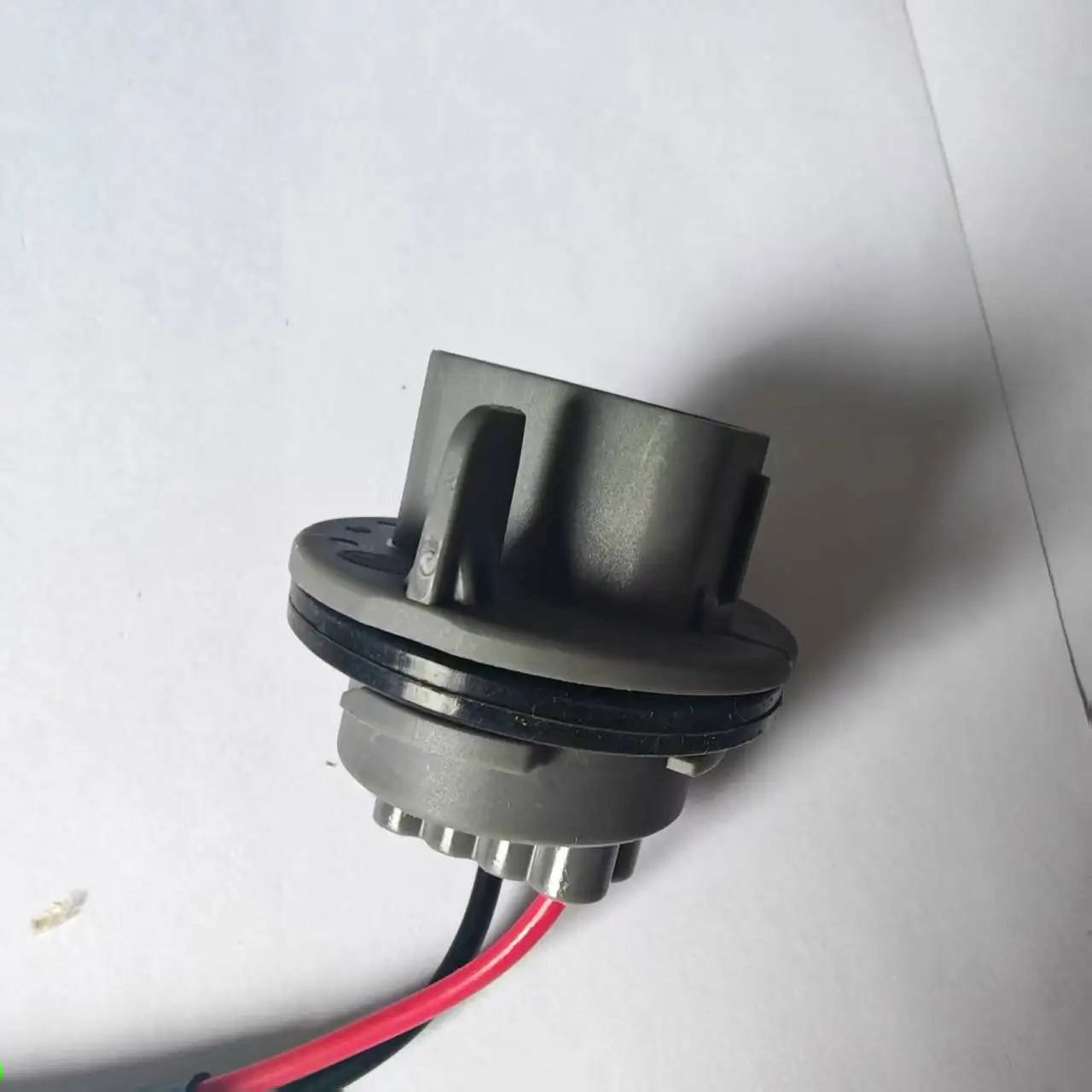 conector-de-cable-automotriz-multifuncional-nuevo-y-personalizable-adaptador-de-repuesto-marca-de-piezas-de-repuesto-plastico-negro-modelo-pil-china