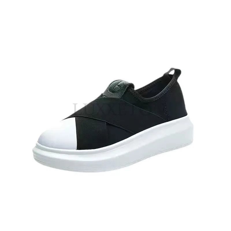 Genuine Leather Thick Soled Shallow Mouthed Skateboard Shoes with Breathable and Comfortable Mesh Fabric for Casual Wear