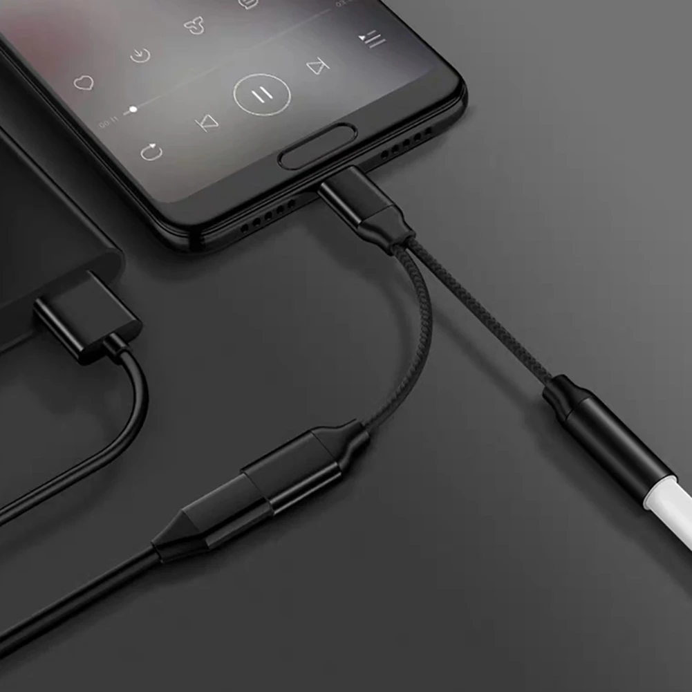 Tipe C ke pengisi daya 3.5mm adaptor Audio 2 in 1 USB C Splitter Headphone AUX kabel Audio untuk Smartphone Splitter