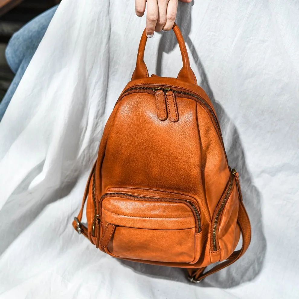 

TopGrainTrove First Layer Cowhide 2025 Handmade Pure Leather Backpack Female Large Capacity Leisure Female Bag