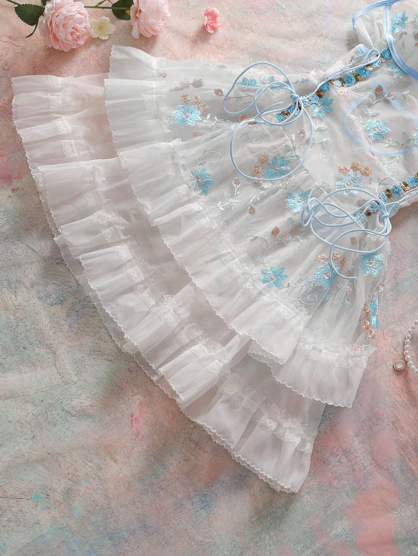 

Прозрачная ночная сорочка с цветочной вышивкой и завязками, с мотивом бабочки, для женщин