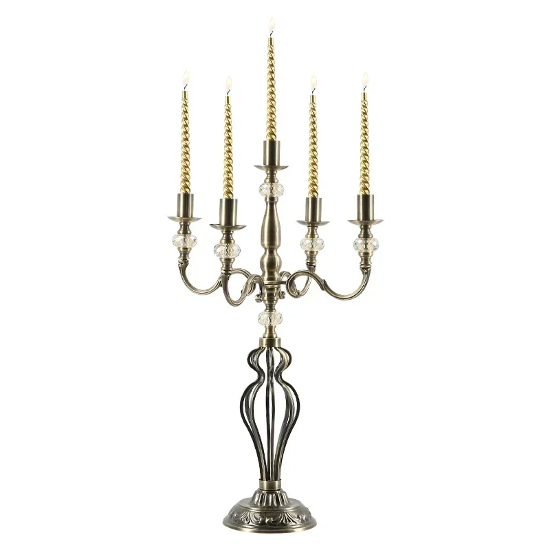 European-style Metal Wrought Iron Candlestick Ornaments Retro Romantic Candlelight Dinner Decoration Luxury Home Decoration