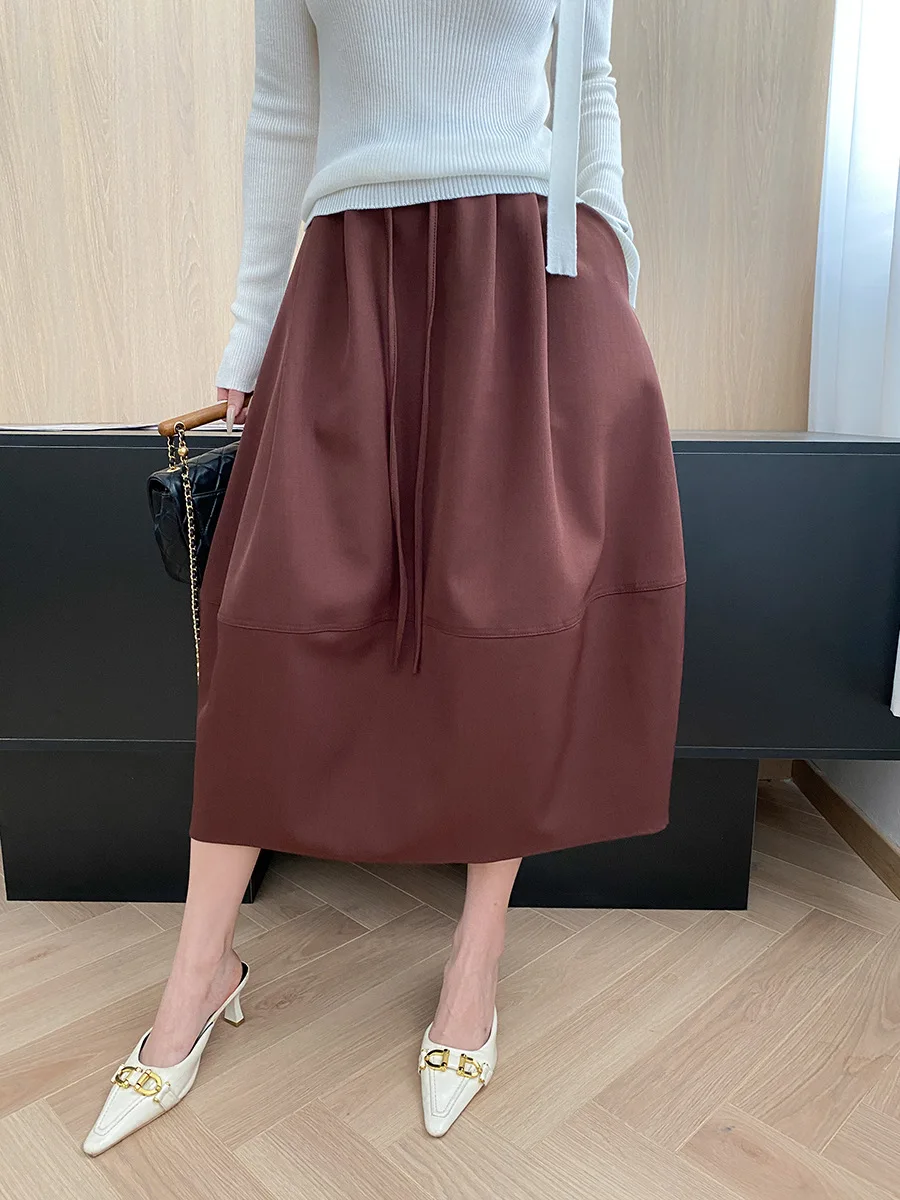 

Эластичная юбка А-силуэта с завышенной талией в стиле ретро на шнурке и бутонами