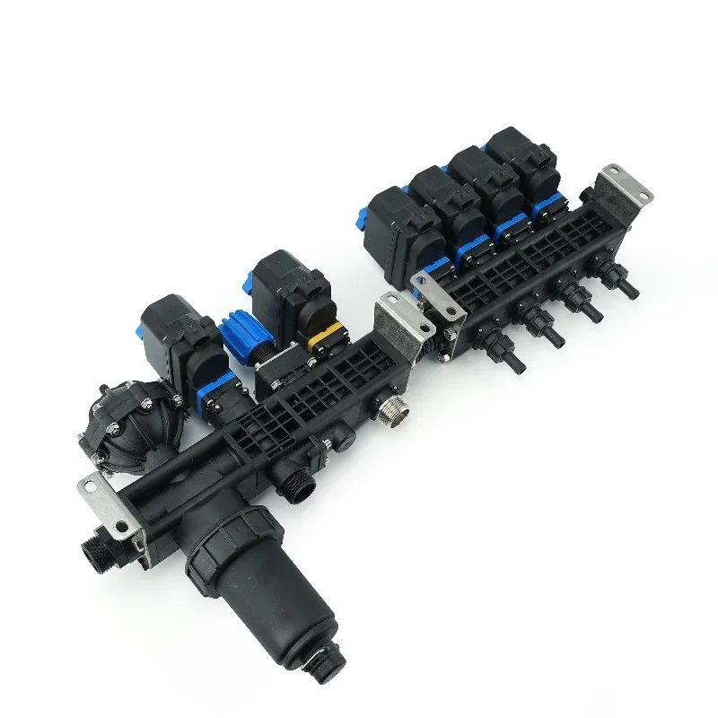 

Precision Multi-Functional Spray System 4/5-Way Options with Anti-Clogging Nozzles Remote Control New Condition Plastic Material