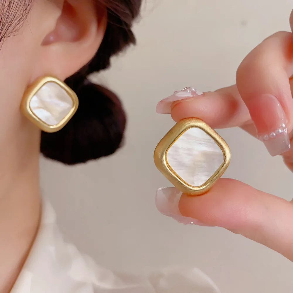 Matte Frame Square Stud Earrings Vintage Minimalist Geometric Block Soft Glow Ear Jewelry Office Lady Chic Accessories