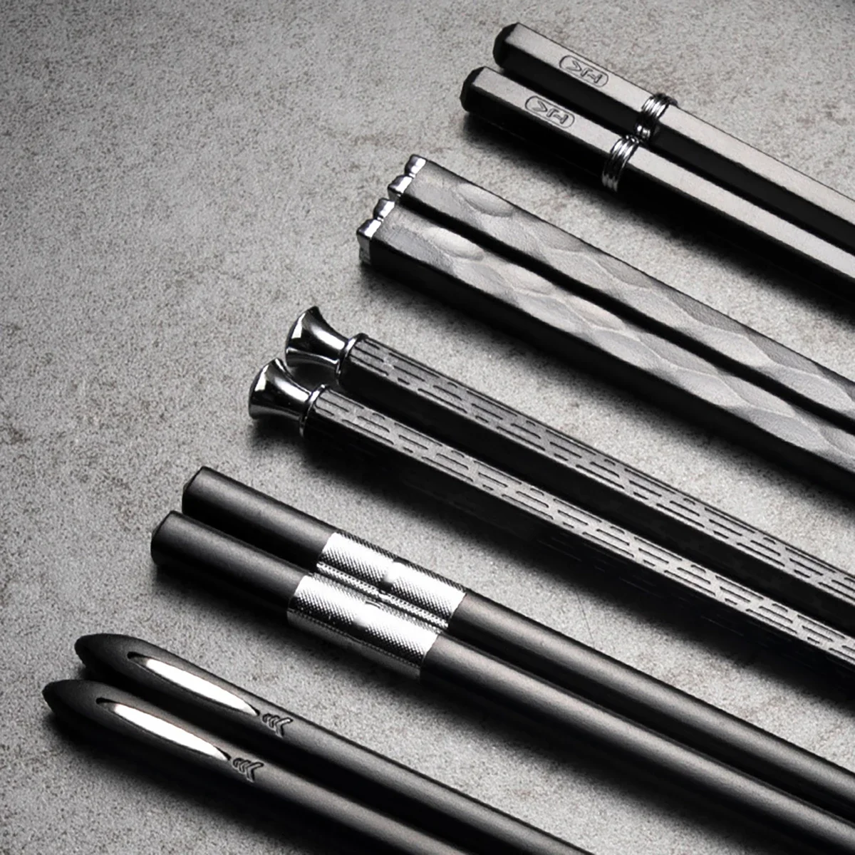 Variant: 5 Pairs Black Silve