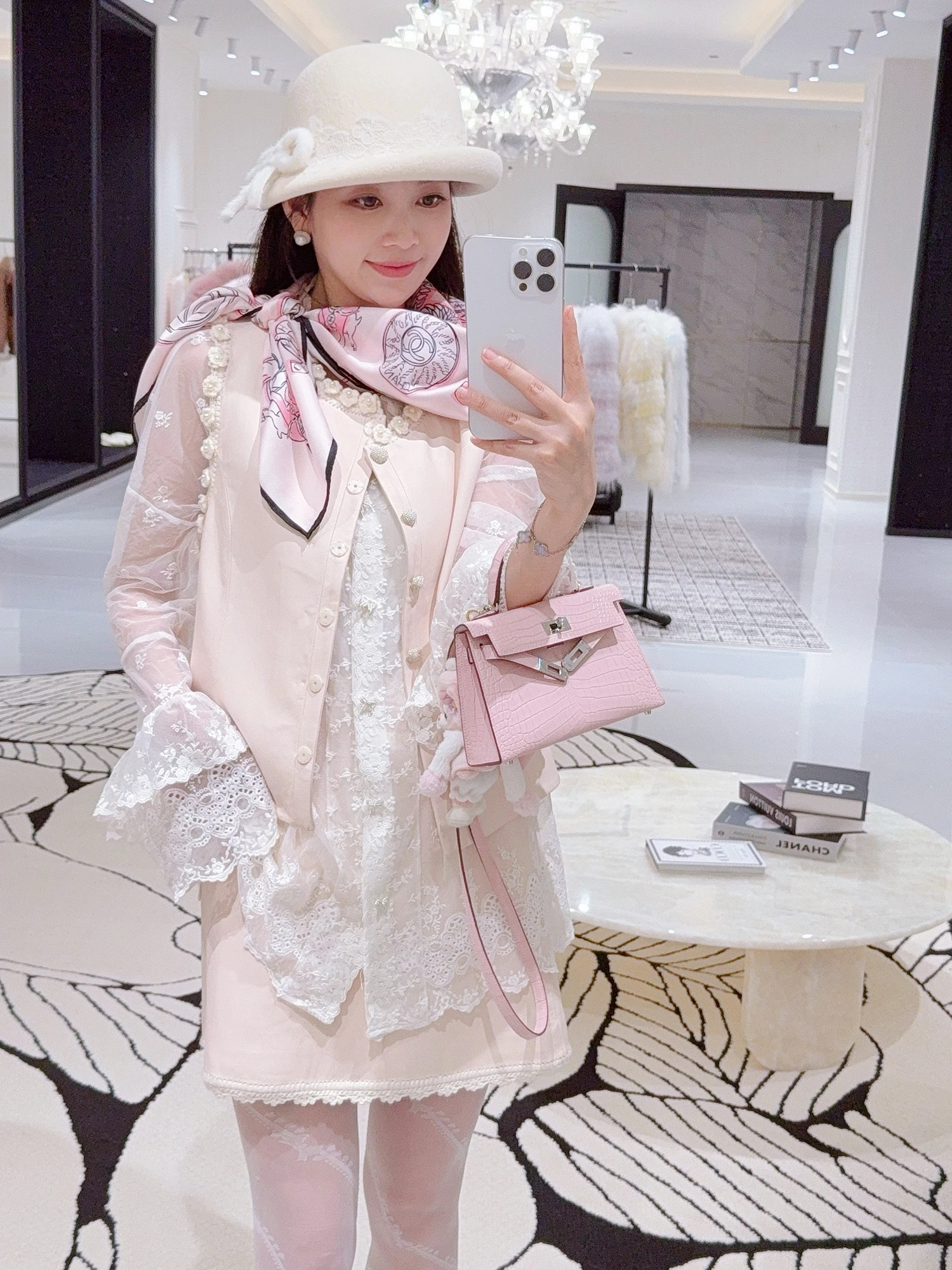 

Комплект из кожаной куртки и пальто MissLuxury Cloud Peach Blossom 2025: Новинка осени, женский, оранжево-розовый, из овчины, с высоким глянцевым блеском