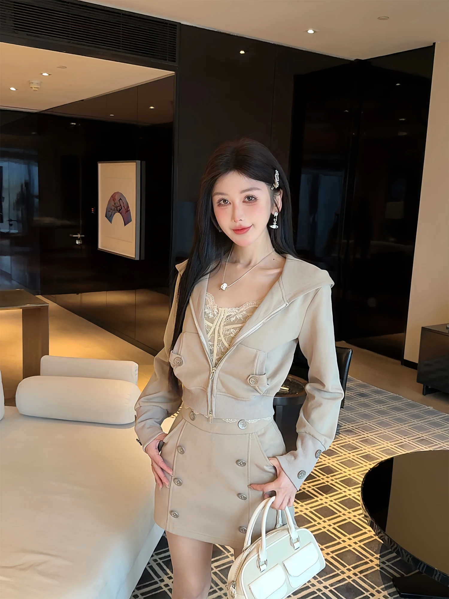 

Khaki Color Hooded Jaet And ort Skirt Set Women's Faionable Spring Outfit Double Buttoned LADIES FIRST INS Sle Ensemble