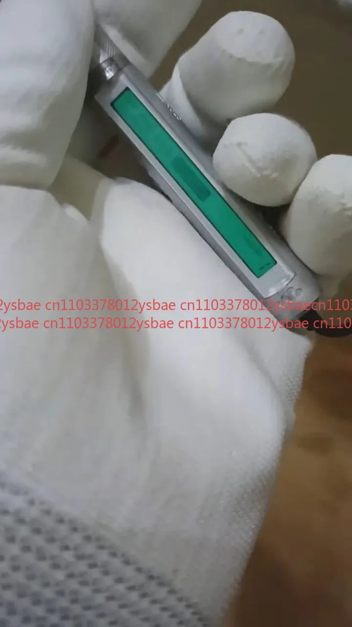 95%NEW Used Remote Control RM-MC32EL For SONY Walkman D-EJ885 D-EJ2000 D-EJ985 - Sliver