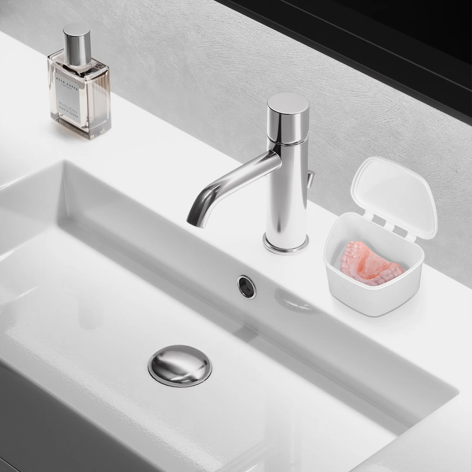 

Чехол для зубных протезов, портативный мини-размер, компактная пластиковая навесная крышка, застежка-застежка для хранения вставных зубов, дорожная капа