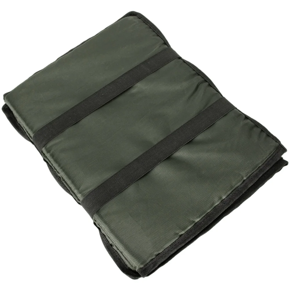 

Fishing Unhooking Pad 3-Layer Foldable For Carp Fishing/Commercial Venues European Type Green Straps For Secure Storage