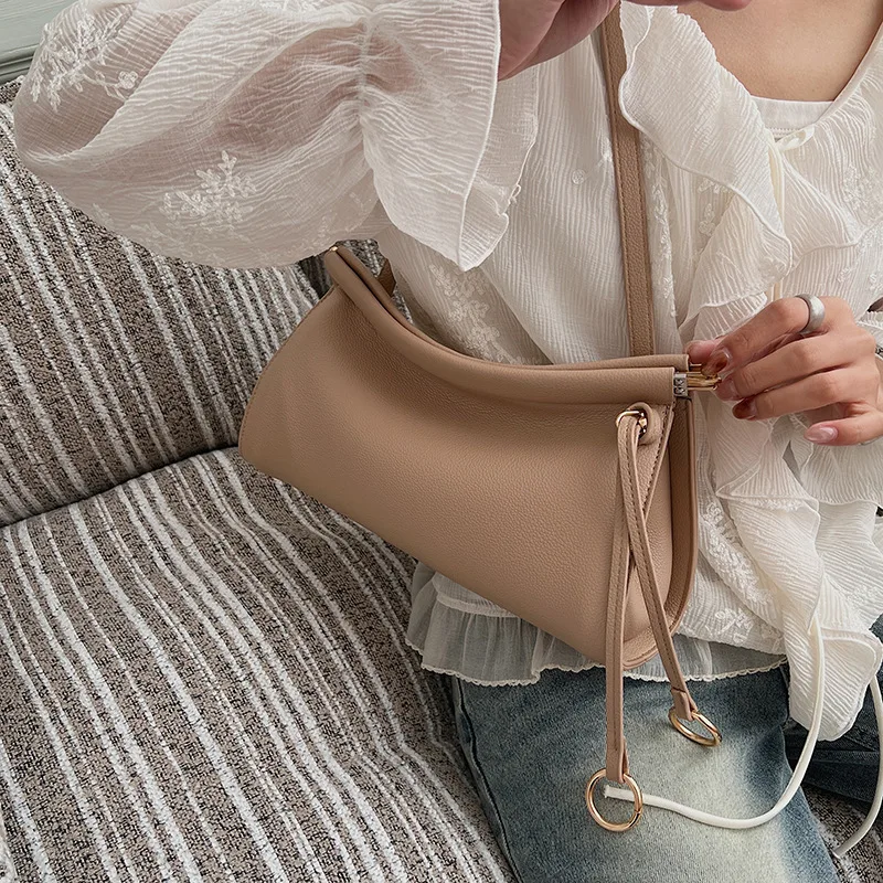 

Новая стильная многофункциональная сумка, легкая женская сумка через плечо, подходит для различных случаев, включая поездки на работу.