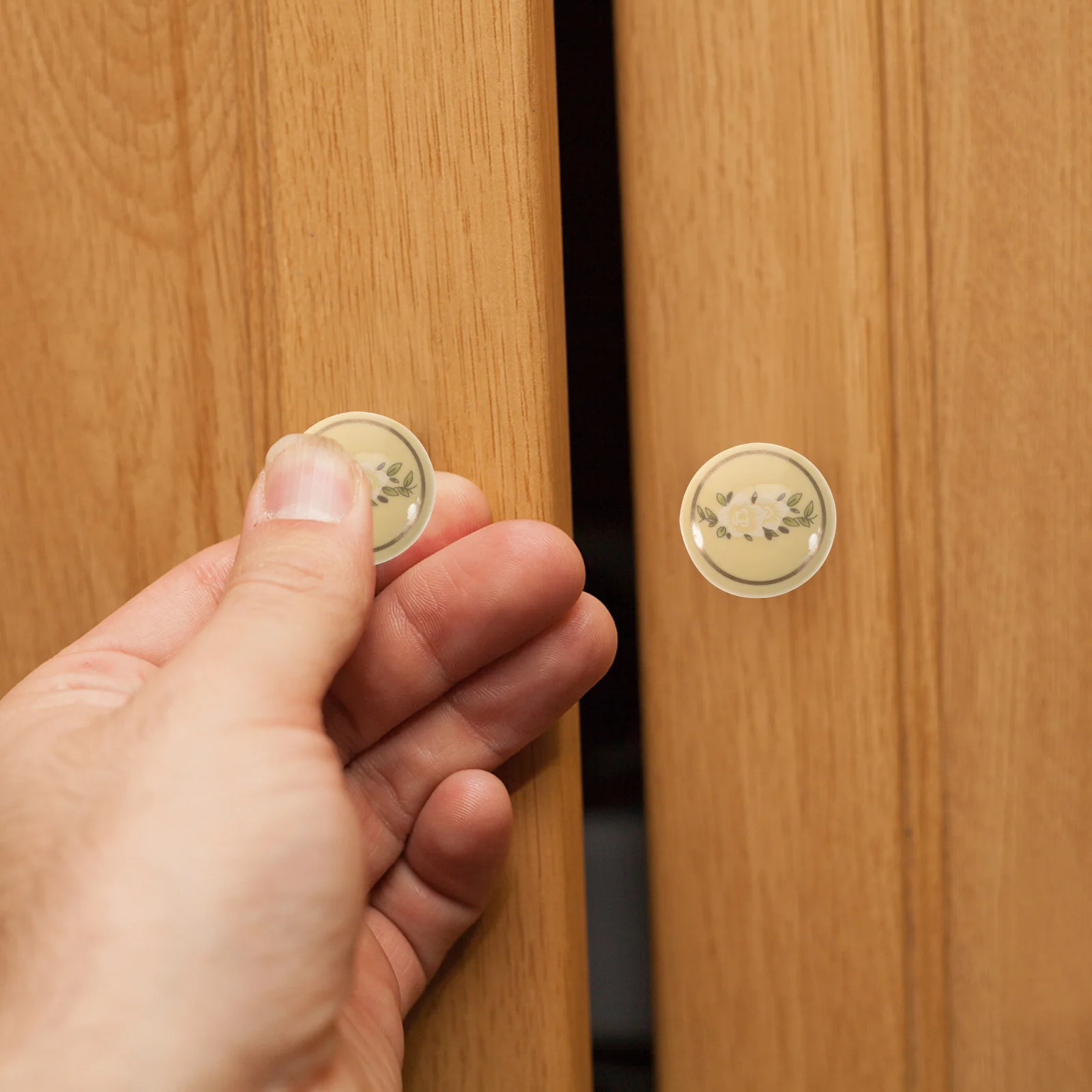

4 Pcs Drawer H Ceramic Cabinet Pulls les for Wardrobes Bookcases Drawer Pulls Furniture Knobs Hardware Accessories