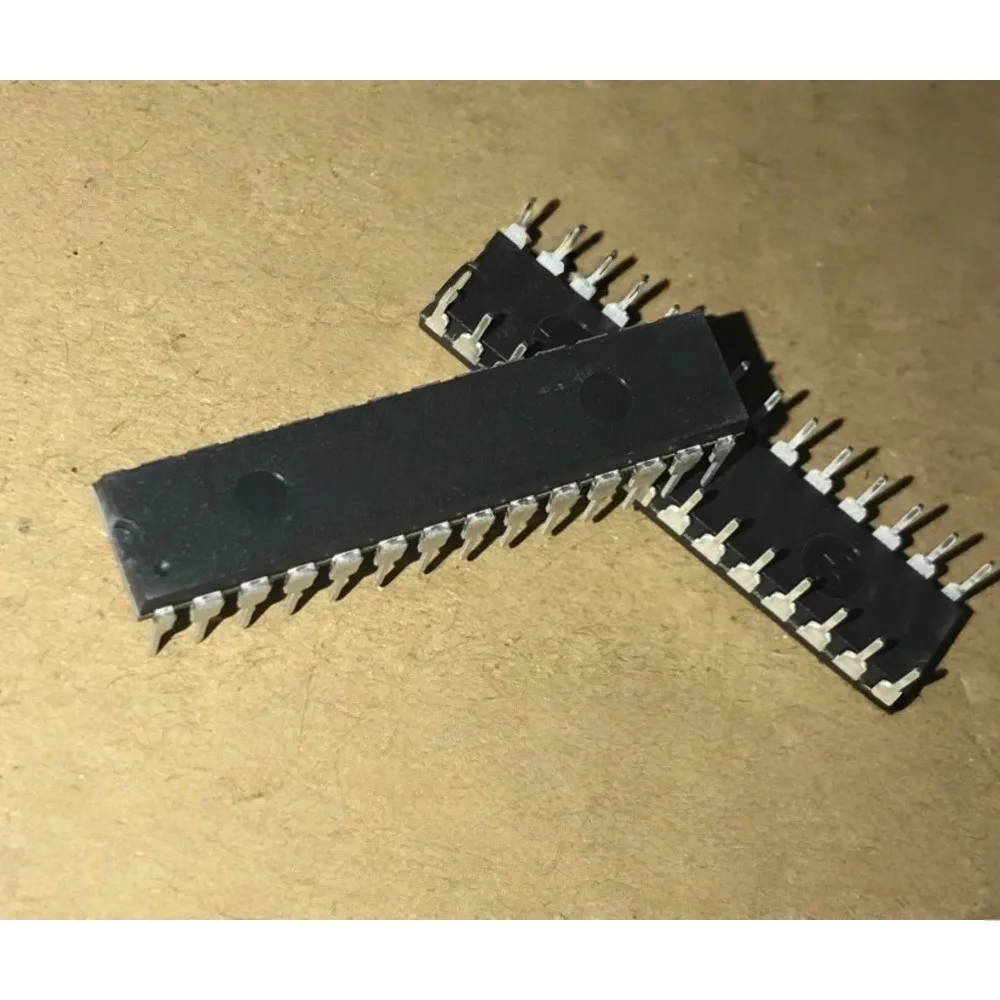 PIC16F72-I/SP PIC16F72 Power Relay
