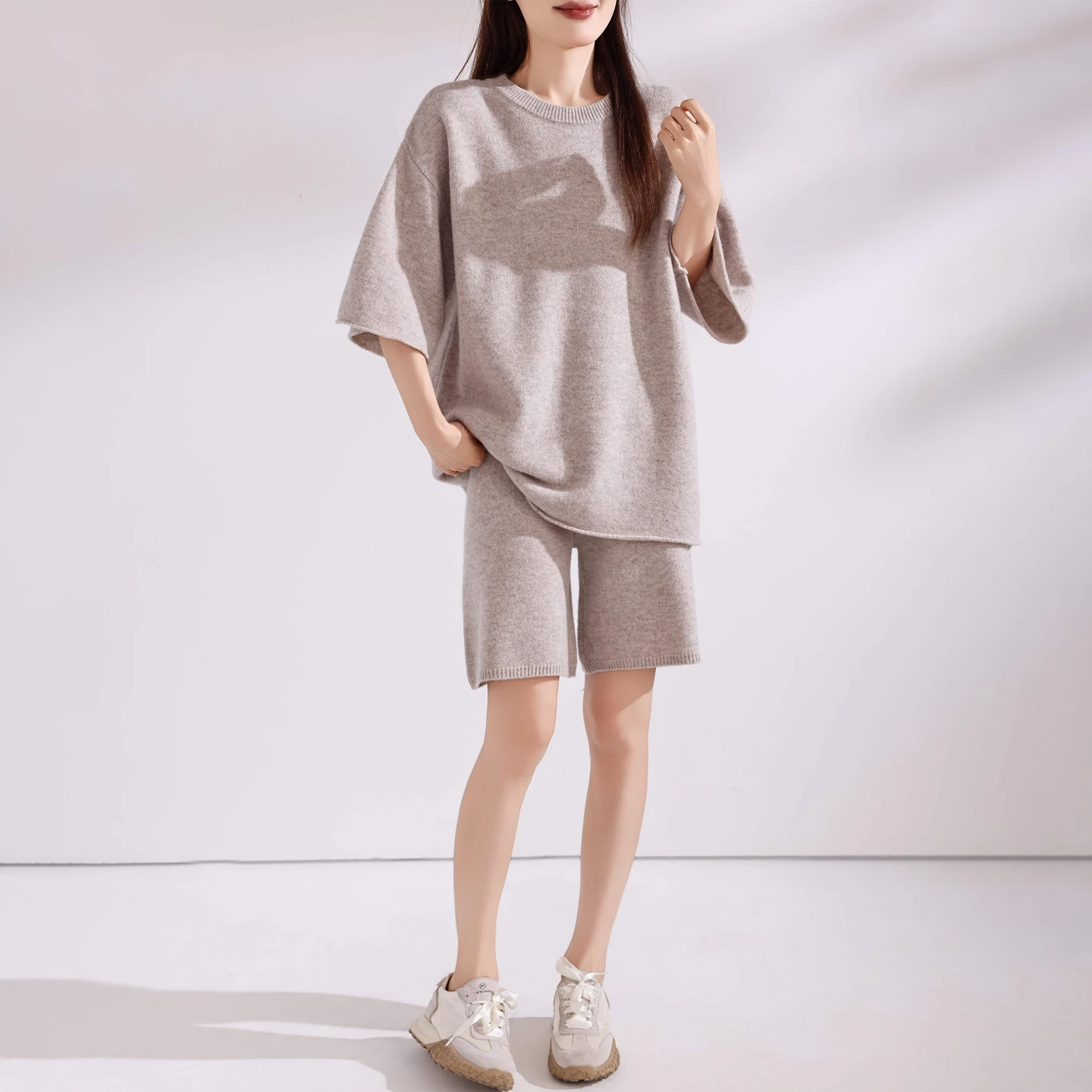 2026 Autumn/Winter Women's Set 100% Merino Wool Knitted Two Piece Set Casual O-Neck Pullover Short Sleeve Shorts Fashion Korean