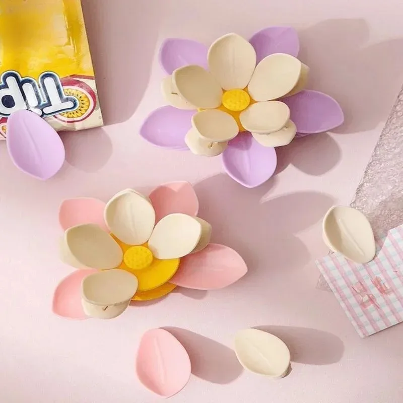 Double-Layer Sealing Clips for Kitchen Use, 3D Lotus/Cherry Blossom Design Refrigerator Magnets for Moisture-Proof Bag Sealing