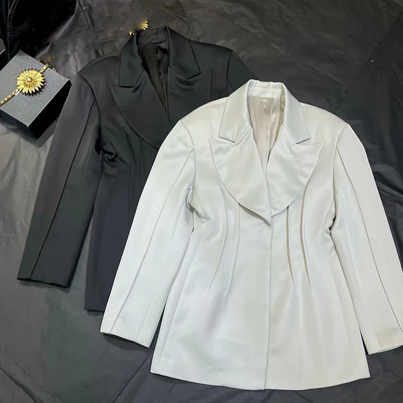 Chaqueta de traje para mujer, chaqueta clásica y de manga larga a la moda, top plisado versátil de alta calidad, 2025, nuevo estilo