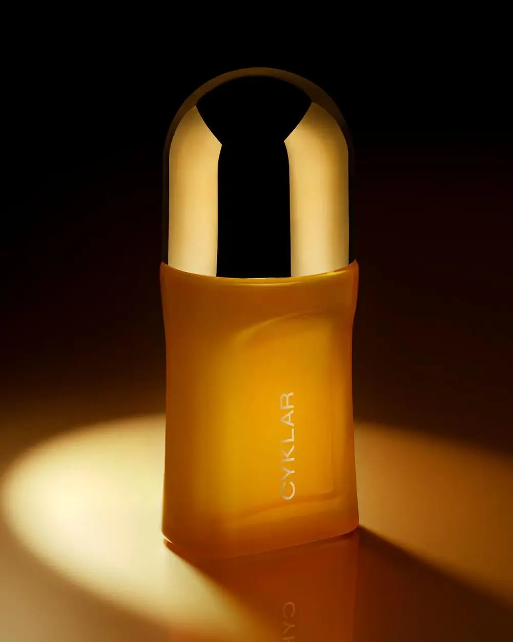 cyklar-vanilla-verve-mandelic-acid-brightening-deodorant-gently-exfoliates-reduce-underarm-pigmentation-suppresses-odor-for-12h