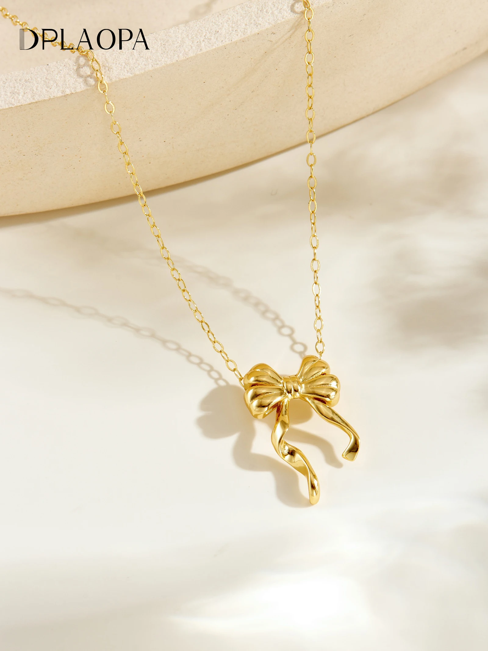 

DPLAOPA женское ожерелье из стерлингового серебра 925 пробы в форме банта однотонное ожерелье с подвеской роскошное изысканное элегантное ювелирное изделие на годовщину свадьбы подарок