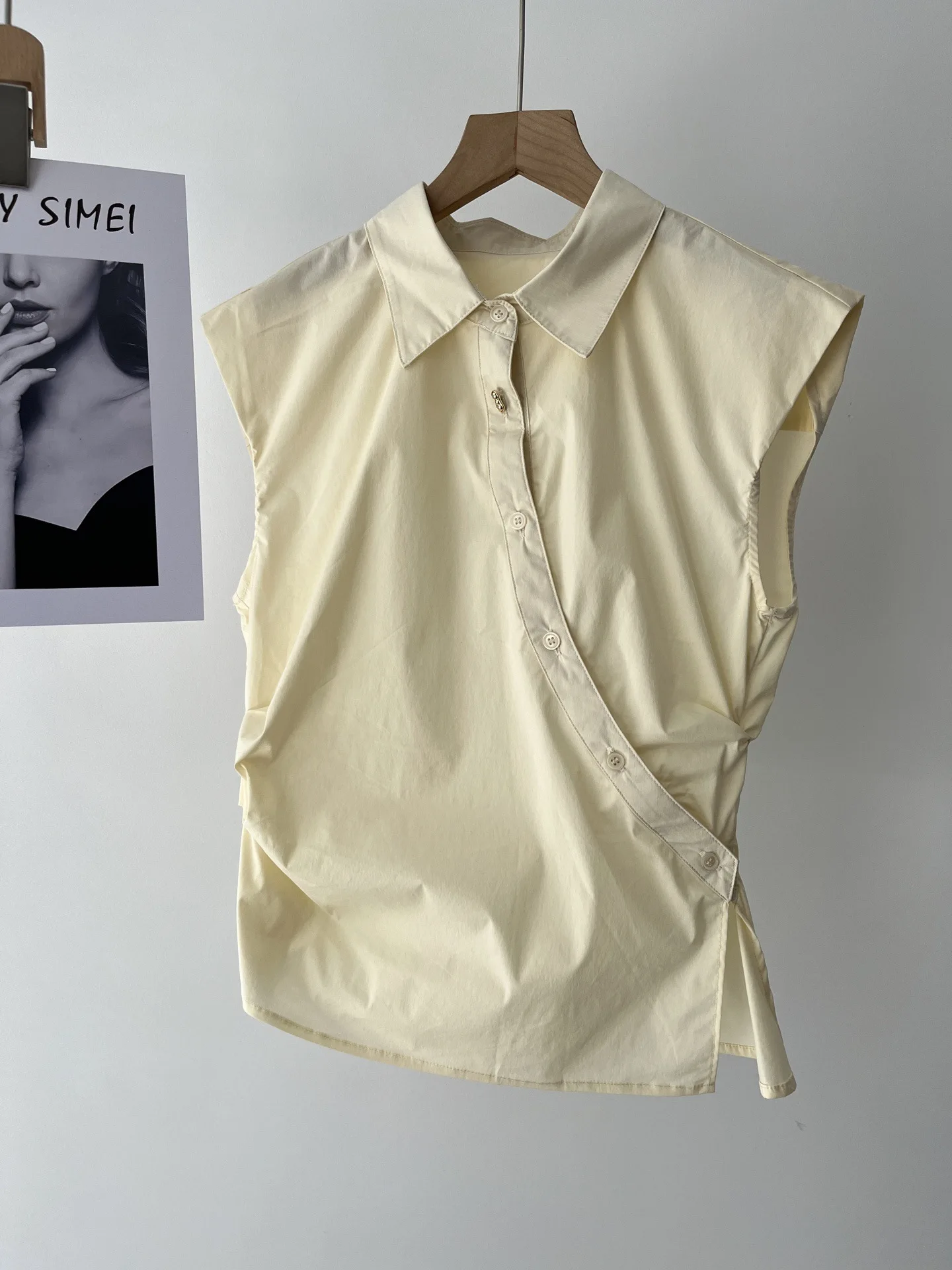 

New Chinese Shirt Women's Summer Design Pinch Pleated Waist Irregular Shirt Short Sleeve Top 090-0855