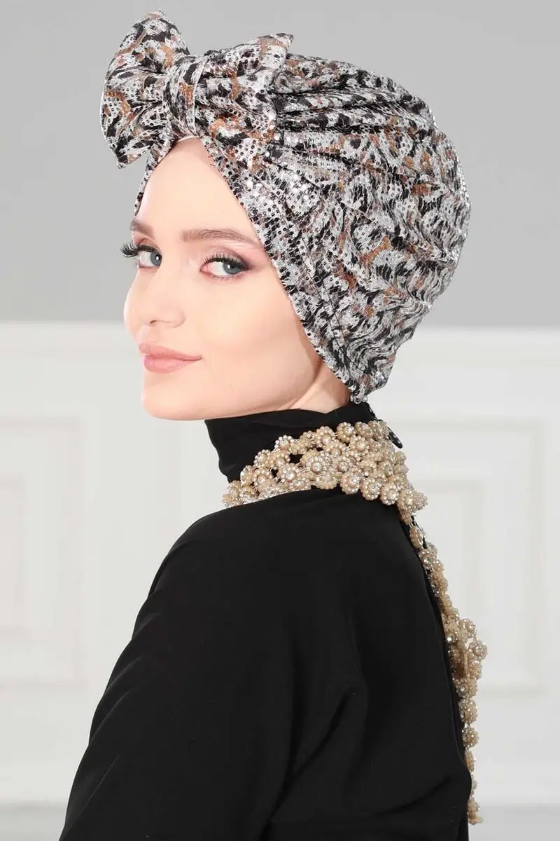 Motyl czesany kość szary