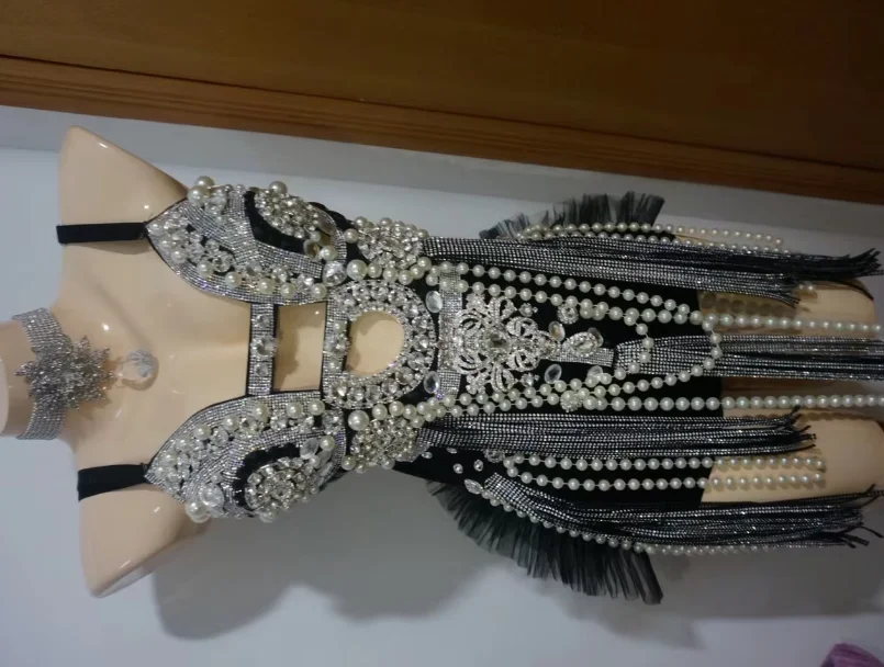 ชุดจั๊มสูทคริสตัลระยิบระยับ ประดับพู่มุก ชุดบอดี้สูทเซ็กซี่สำหรับผู้หญิง ชุดรอมเปอร์เพชรระยิบระยับ ชุดแสดงสำหรับนักร้อง นักเต้น ดีเจ ดีเอส