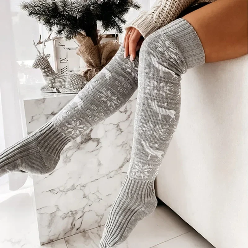 Calze di lana lavorate a maglia di natale transfrontaliere per le donne calze lunghe al ginocchio con fiocco di neve di alce Jacquard