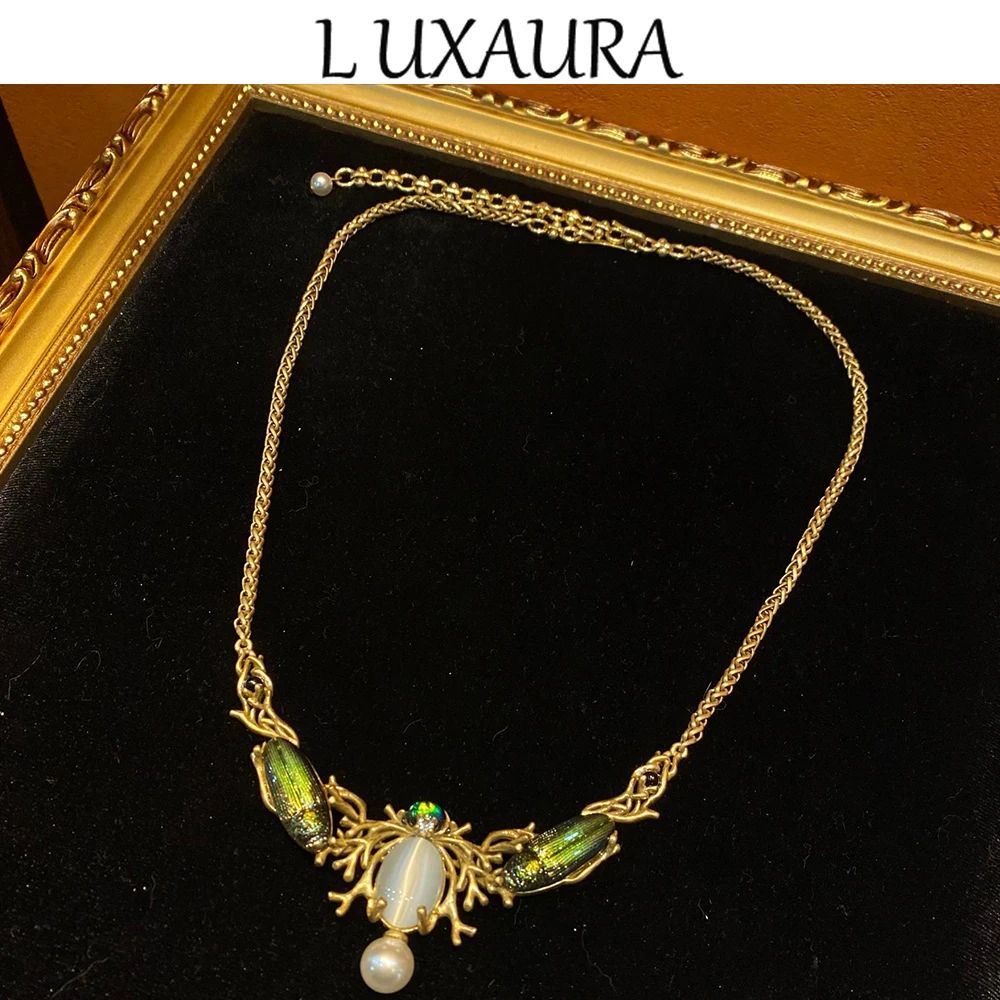 

Vintage fashion classic copper plated 18K green crystal, natural Rhine stone paired with bohemian women's jewelry necklace