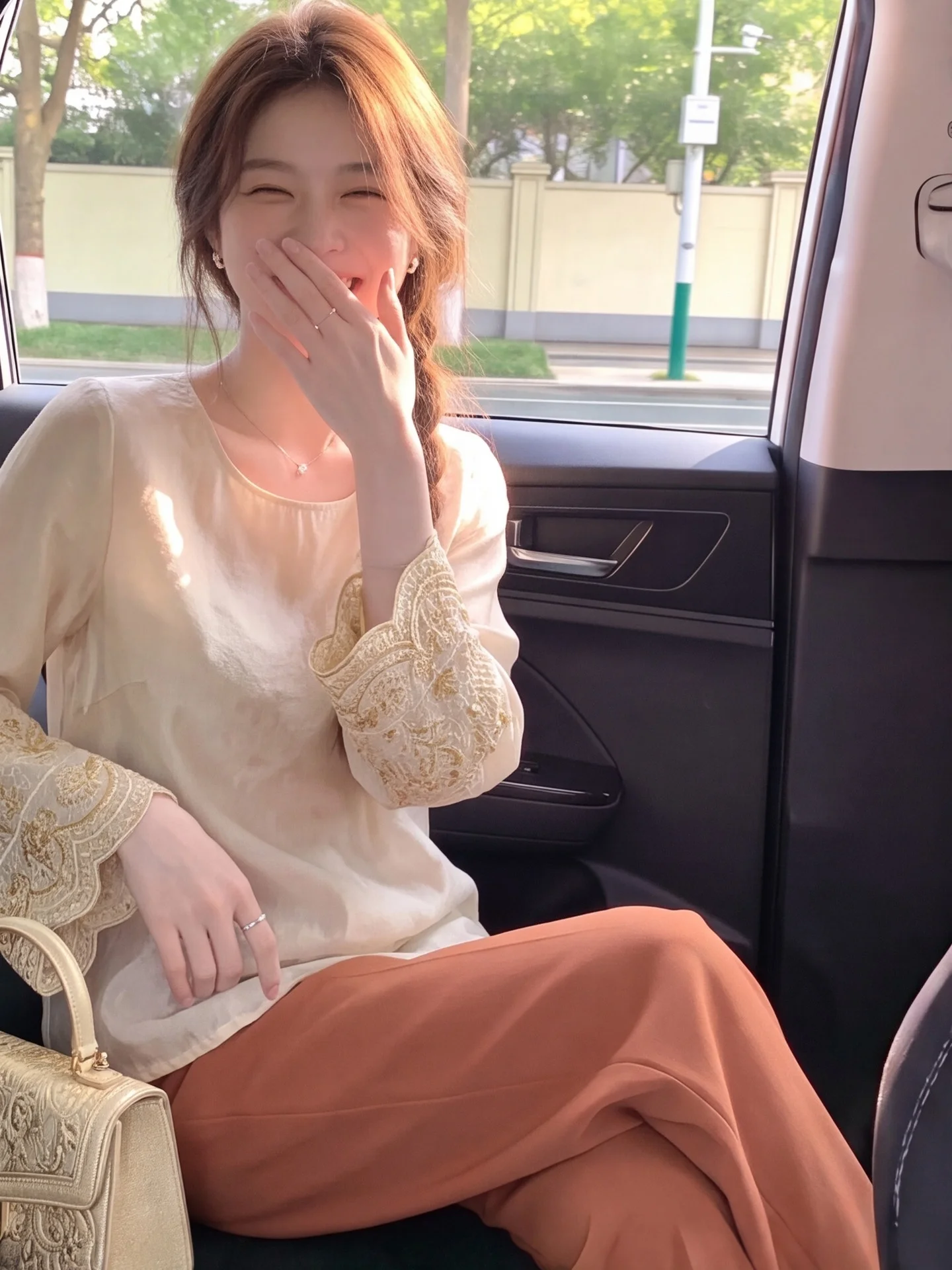 New Chinese Style Embroidered Lace Long Sleeve Women's Shirt Inner Wear Base Top Vintage Silk Korean Version Straight Cut