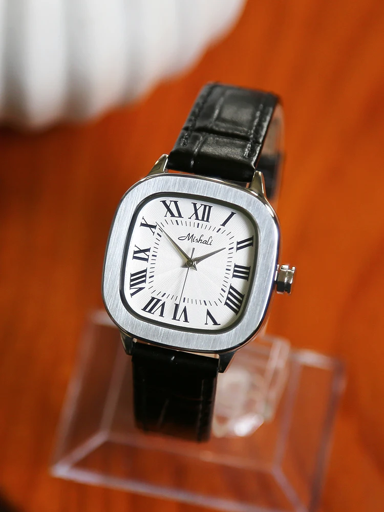 ساعة نسائية أصلية، قرص كبير، طراز فاخر، وصول جديد 2026، ساعة نسائية عصرية بطبعة جلد الفهد الراقية #2