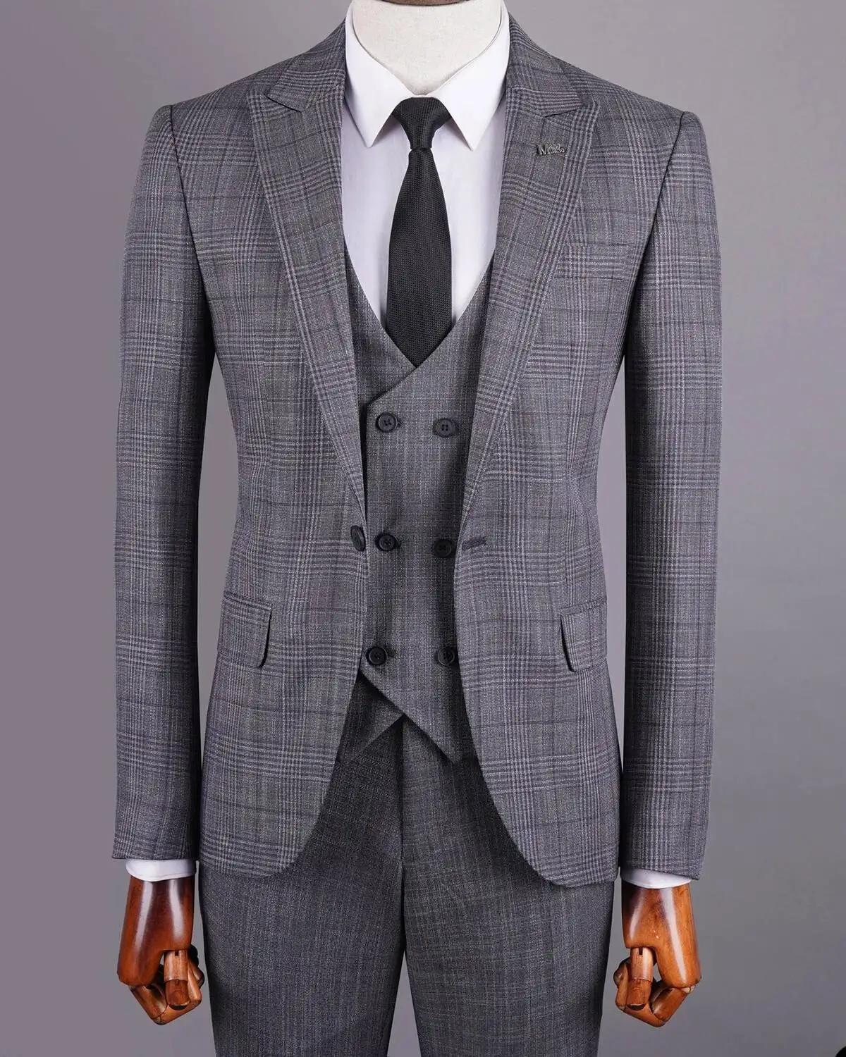 Men's Suits 3 Pieces Blazer Vest Pants Peaked Lapel One Button Plaid Stripes Modern Wedding Customized Plus Size Luxury Formal