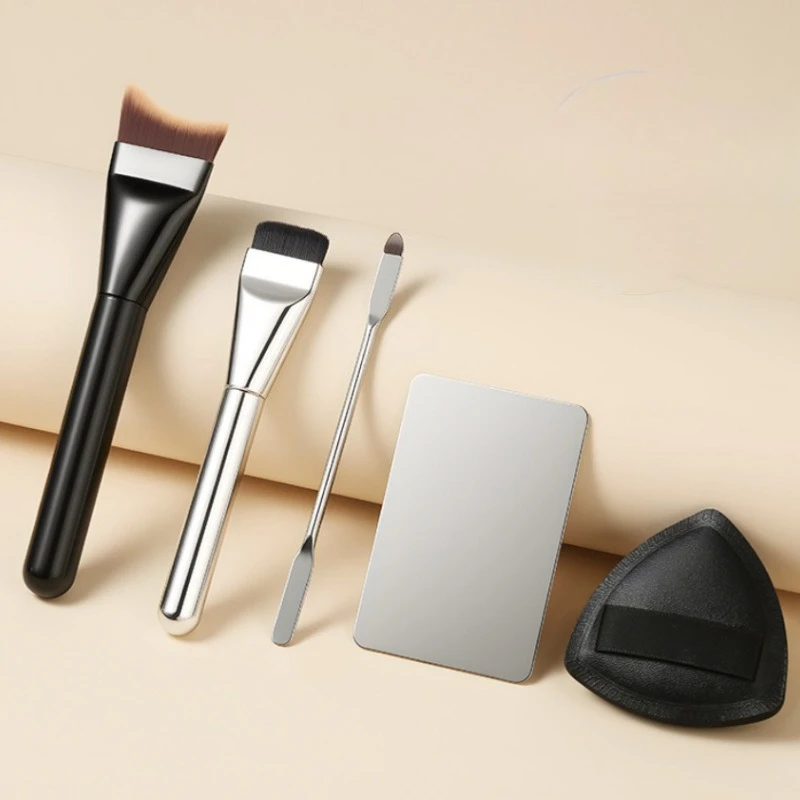 One-character flat head foundation brush base makeup tool does not eat powder, portable and easy to clean, mask makeup brush