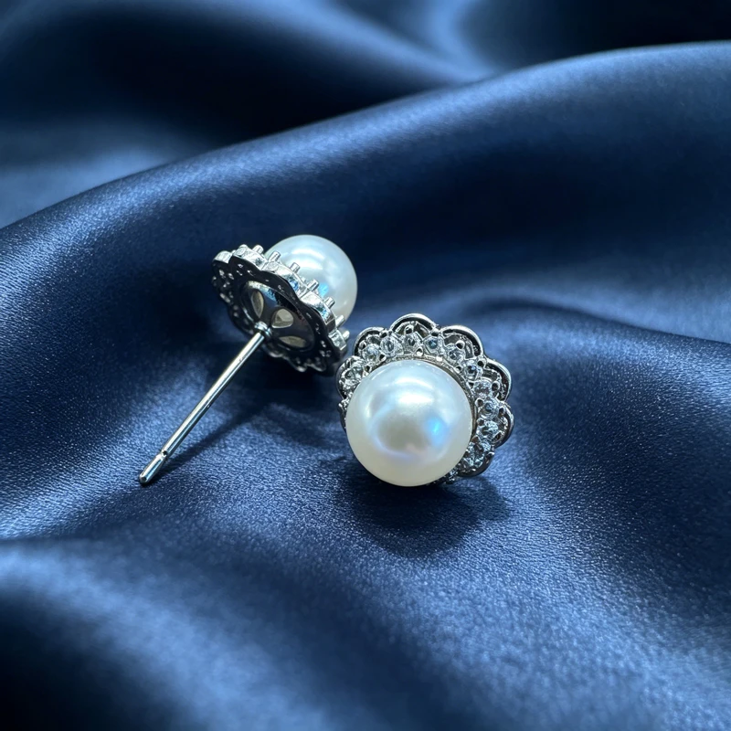 Ornate Lace Crystal Wreath Pearl Silver Stud Earrings Hypoallergenic Ear Jewelry Women Casual Romantic Vintage Fine Jewelry Gift