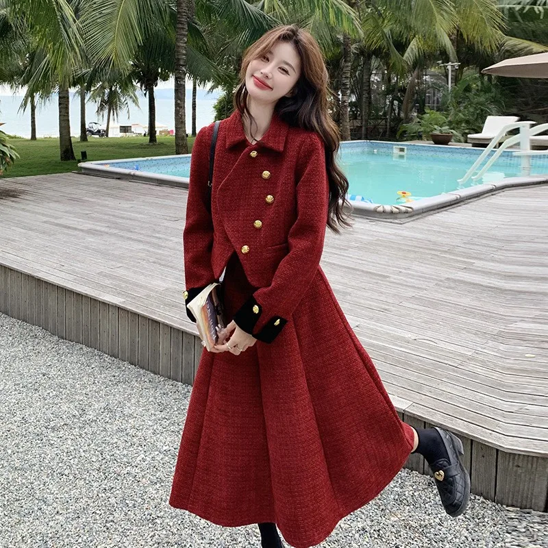 

A new two-piece set that makes you younger is versatile comfortable and fashionable