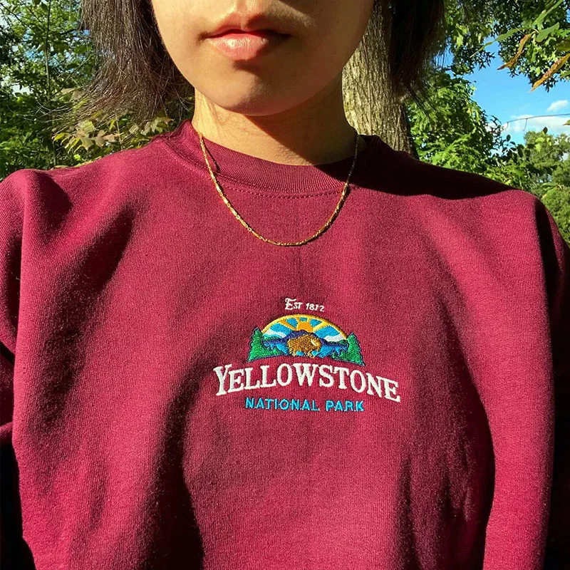 Yellowstone National Park Embroidered Wine Red Unisex Sweatshirts Long Sleeve Loose Cotton Crewneck Autumn Vintage Pullovers