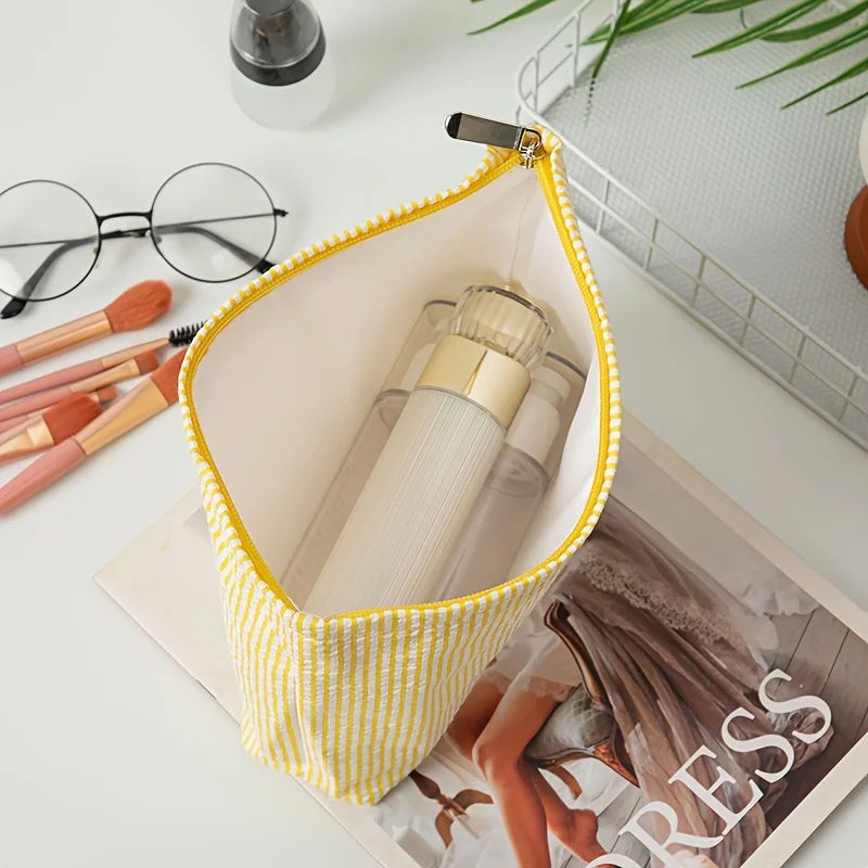 Embroidered Name Wash Bag Customized Stripe Makeup Bag Suitable for Beauty Daily Items Storage Pouch Ideal Festival Perfect Gift