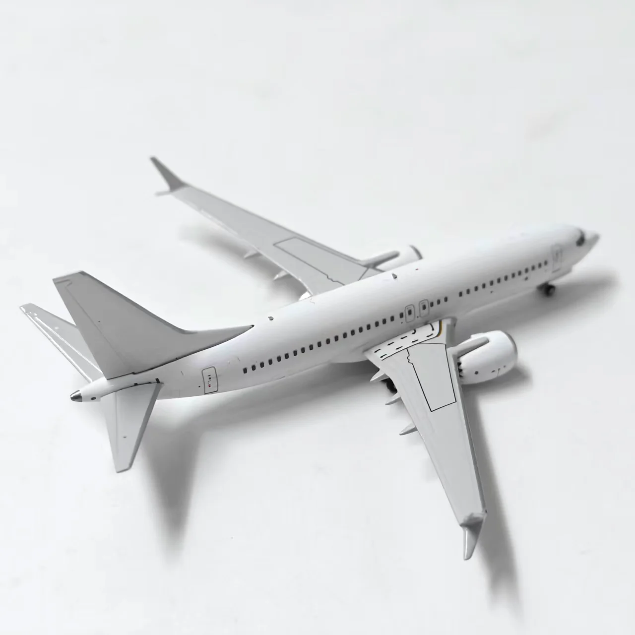 Литой под давлением масштаб 1/400 NG 737 MAX7, модель самолета из белого сплава, Коллекционная игрушка, подарок, сувенир, украшение для дисплея