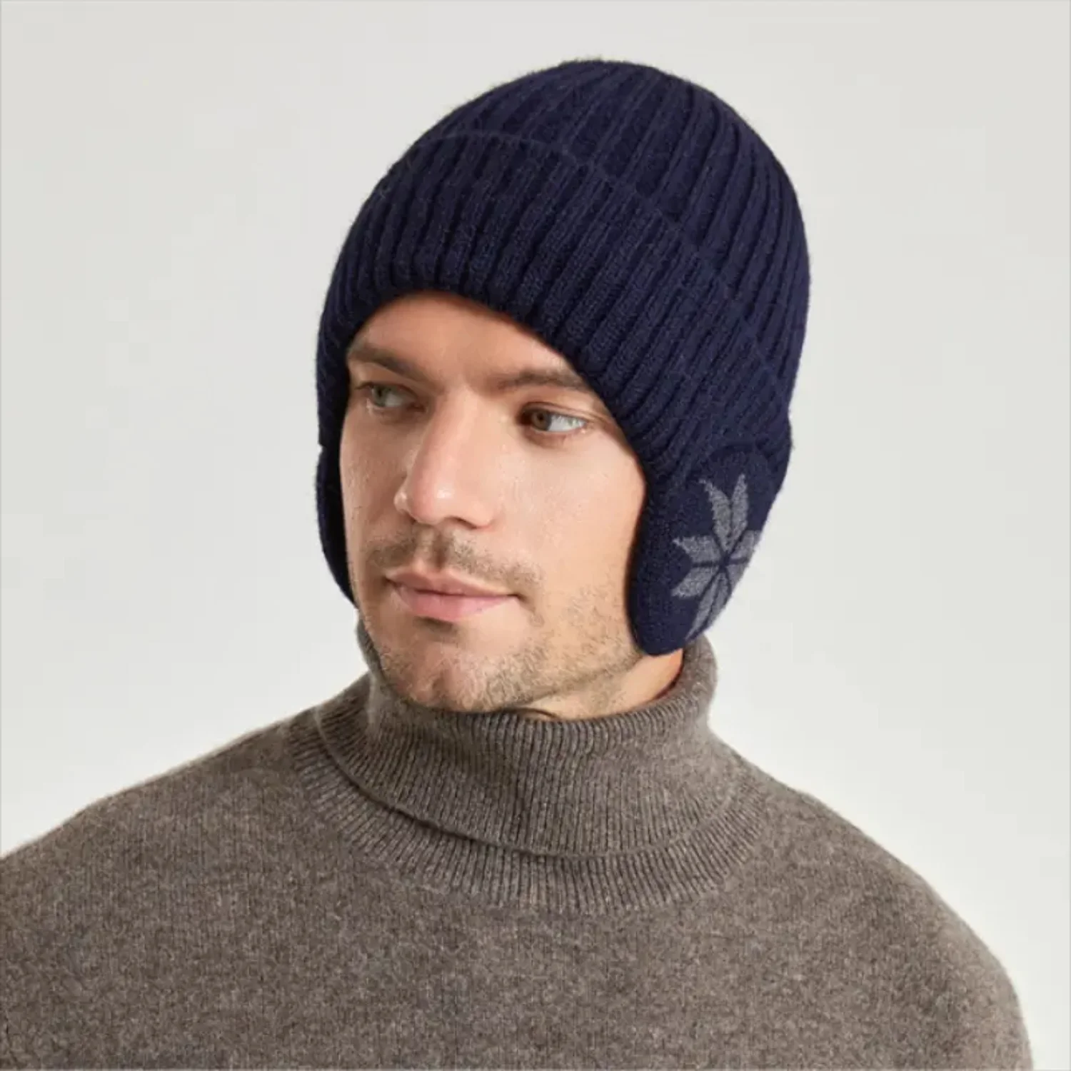 

Men's Winter Warm Knitted Woolen Hat with Thickened Design for Outdoor Cycling and Ear Protection