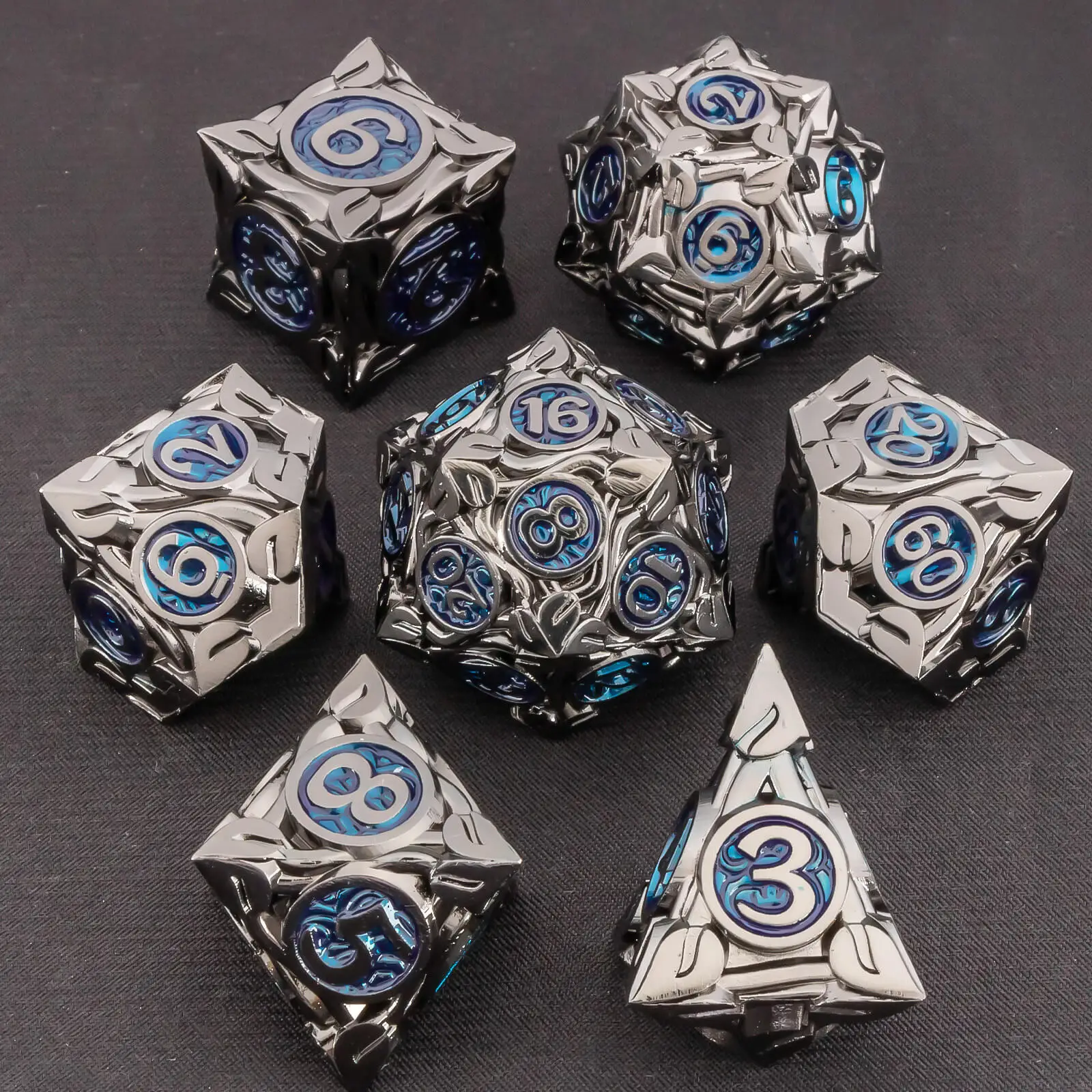 

DND Metal Dice Set D&D, 7Pcs Nature Vines Leaf Dungeon and Dragon Dice for Role Playing, Polyhedral Dice D4 D6 D8 D10 D12 D20